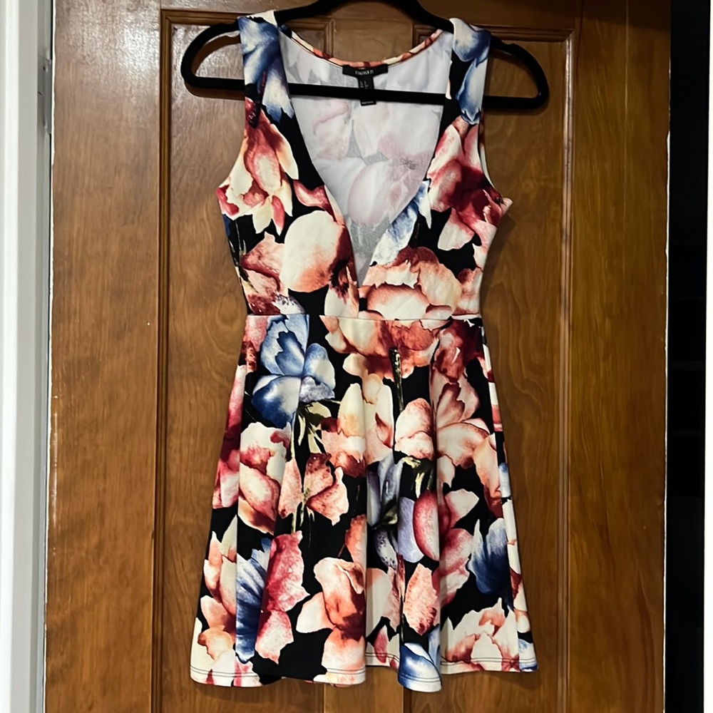 Deep V floral crepe dress